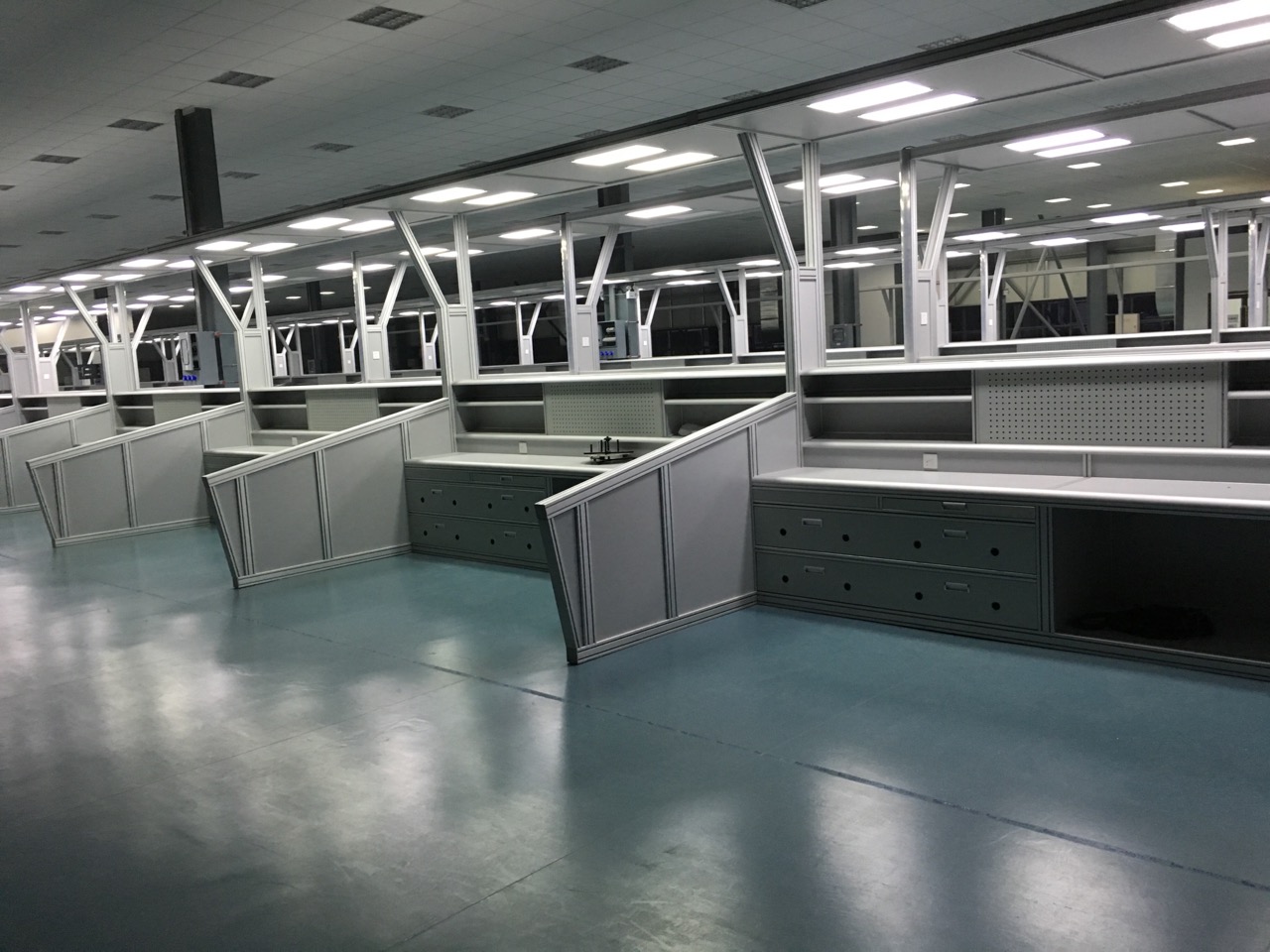 工业桃子视频官网更新在线观看工作台