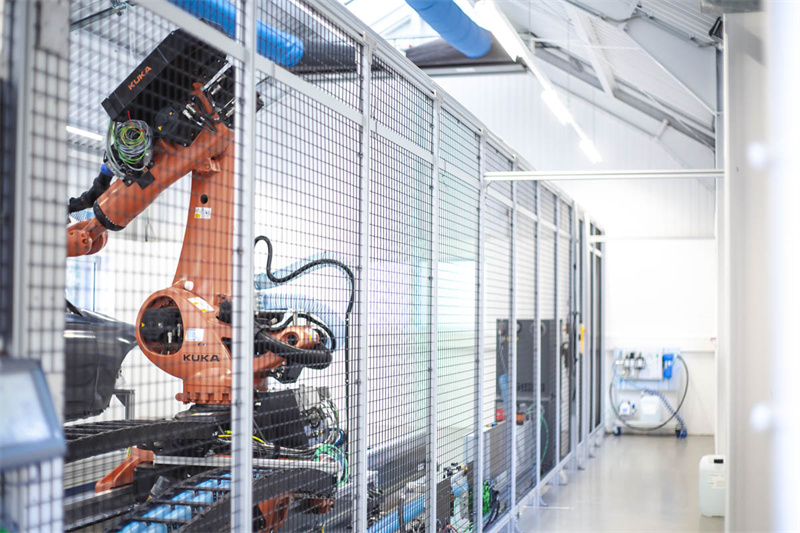 桃子视频官网更新在线观看机器人隔离安全围栏