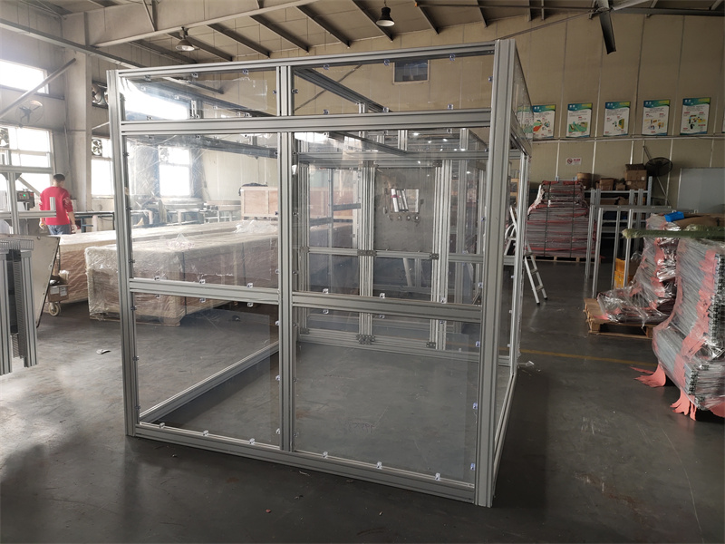 桃子视频官网更新在线观看机器人安全防护罩