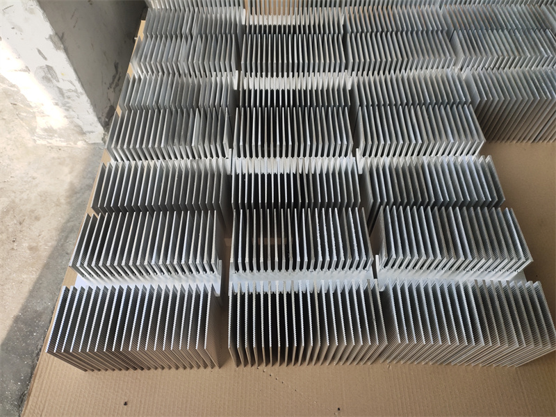 高功率汽车电池桃子视频官网更新在线观看散热片深加工