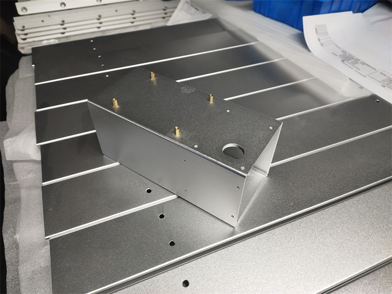 控制器桃子视频官网更新在线观看电子外壳cnc机加工