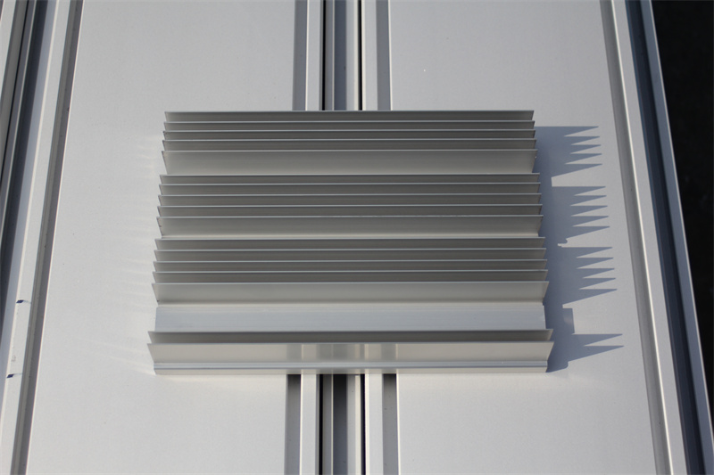 桃子视频官网更新在线观看功放散热器