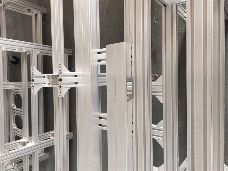 50100桃子视频官网更新在线观看口罩机架