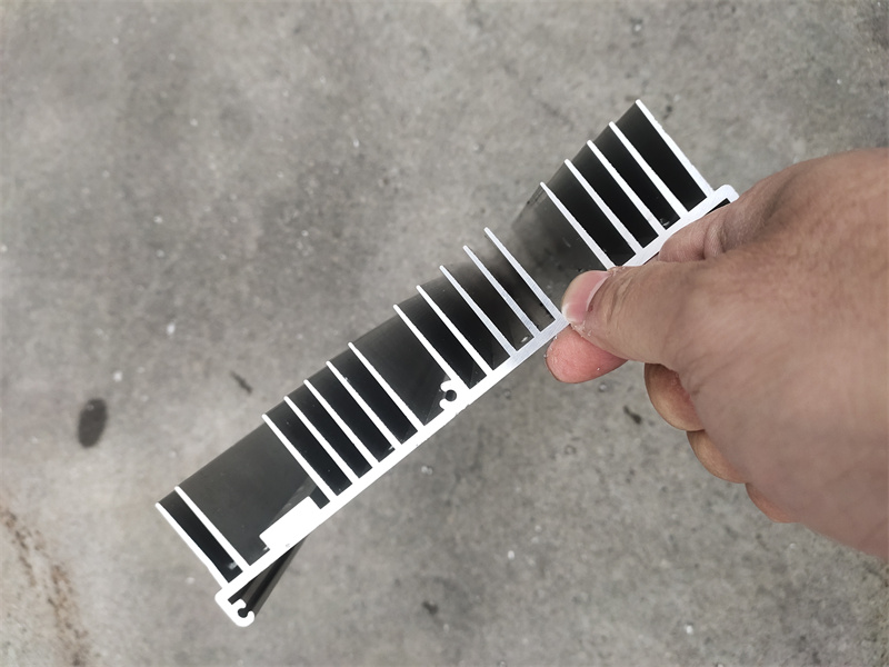 桃子视频官网更新在线观看变频器散热片