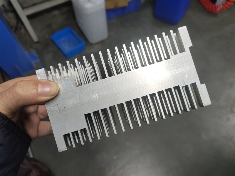 桃子视频官网更新在线观看散热片15*10*20