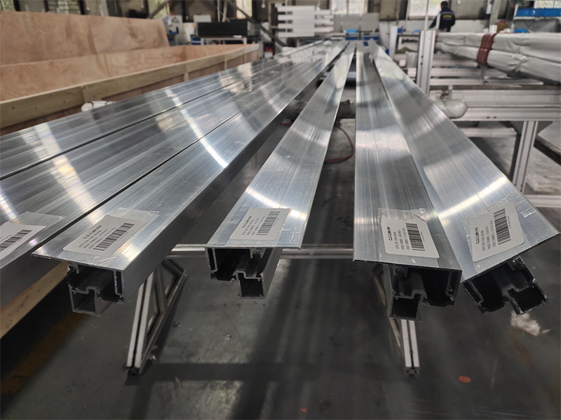 挤压桃子视频官网更新在线观看